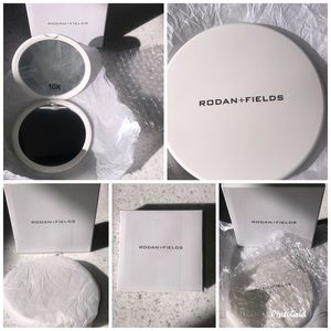 The looking glass says you’re a queen✨🤩